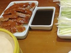 -阿瓦山寨·湘菜现炒·剁椒鱼头王(咸阳总店)