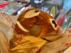 碱水红豆贝果-Tims天好咖啡·贝果(东方广场店)