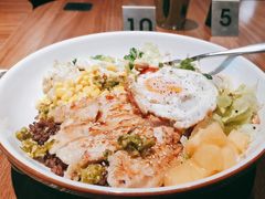 -POKEE VIA&Brunch·维娅(重庆来福士店)