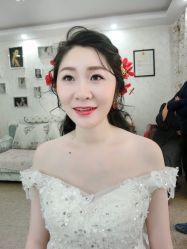 -红馆妆造(中央大街店)