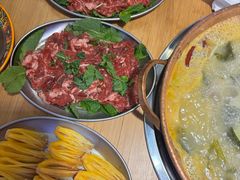 -洱火云南酸菜牛肉火锅(石景山当代商城店)