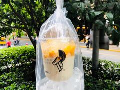 芒果冰激凌-喜茶(上海打浦桥日月光gelato lab+店)