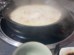 -大匠工房古船木艺术餐厅·猪肚鸡专门店(长白仙岛店)
