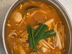 -汤小云火锅米线(钻汇广场店)