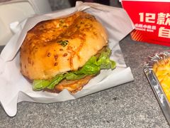-必胜客(八一店)