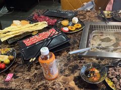 -牛里牛气· 榴莲海鲜鲜牛肉自助火锅·烤肉(横岗店)