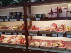 -红宝石·鲜奶小方·海派西点房(莘庄龙之梦店)