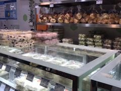 -白玉兰食品(中山公园龙之梦店)