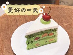 抹茶樱桃戚风蛋糕-猫里有甜