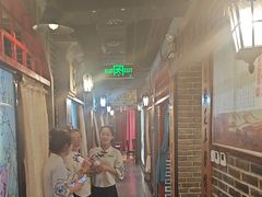 -东口码头·烧鸽子·鱼头泡饼·地方菜(金鹰悦城店)