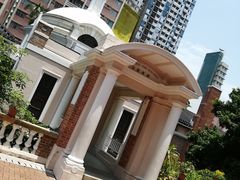 -香港大学