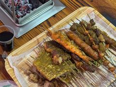 -老广烧烤(骆驼山康馨园店)