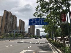 -尹山湖(地铁站)