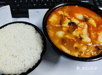 月末加班 事情特别多 但是该吃饭也得吃饭 点了个套饭