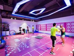 -锐菲特游泳体育健身中心(滨江店)