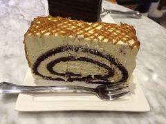 白巧克力瑞士卷-Awfully Chocolate(来福士广场店)
