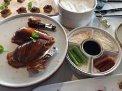 精品烤鸭-悦江(梅奔中心店)