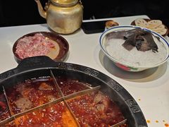 -卤校长老火锅(杨家坪直营店)