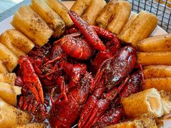 -叶派龙虾•招牌香辣蟹·海鲜(中海国际店)