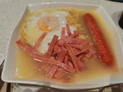 -香港新发烧腊茶餐厅(水围店)