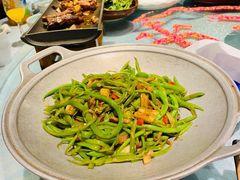 -海派美食·家宴海鲜青岛菜·石锅鲽鱼头(东方城店)