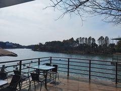 -上海怡沁园度假酒店