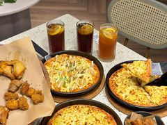 -必胜客(WOW中心城店)