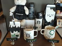 零售区-星巴克(宁波老外滩店)