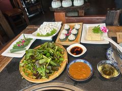 -大匠工房古船木艺术餐厅·猪肚鸡专门店(长白仙岛店)