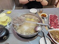 -官塘陈记鱼生·潮汕砂锅粥·牛肉火锅(潮枫路总店)