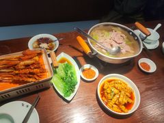 -全牛匠·乐山跷脚牛肉(西单华威约饭街店)