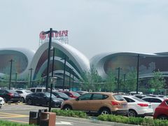 -融创茂-停车场