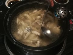 -东椰·海南椰子鸡火锅(朝阳门店)