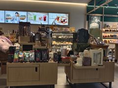 -星巴克臻选(华堂·新辰汇店)