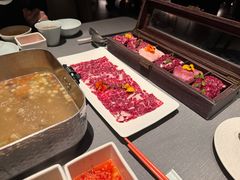-左庭右院鲜牛肉火锅黑金店(陆家嘴中心店)