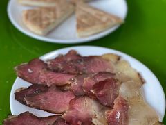 平武老腊肉-百菇园野生菌煲(平武店)