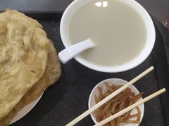 -聚德华天护国寺小吃(甜水园店)