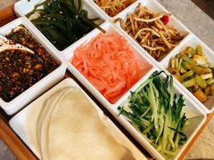 -野山舂·贵州现舂酸汤牛肉(民生路店)