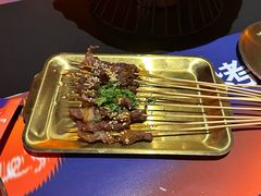 -何师烧烤Pro ·江湖川菜·小龙虾·精酿(太古里旗舰店)