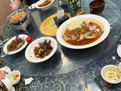 -湖南人家湘菜馆(镇江路店)