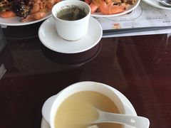 -荣誉国际酒店-云顶旋转餐厅
