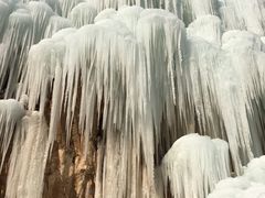 -大平台龙居瀑布旅游区