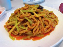 -峨嵋小镇·川菜(勒泰中心店)