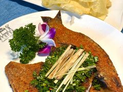 -香巴拉云南餐厅(华莱坞店)