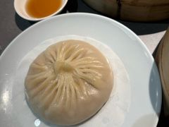 蟹黄大汤包-晓淮山·扬州早茶·淮扬菜(龙阳广场店)