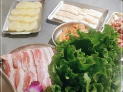 -围炉肉舍•炭烤活鳗•丹东海鲜烤肉(步行街店)