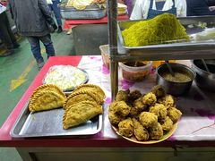 -乌恰市场(彩虹商场店)