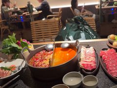 -三出山火锅(南京万象天地店)
