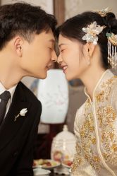 -雪中彩影婚纱摄影·微光艺术中心