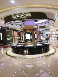 -六福珠寶(巴黎春天五角场店)